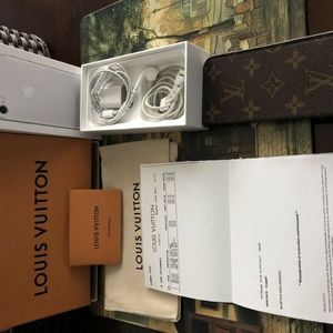 Iphone 7 256gb and authentic LV case